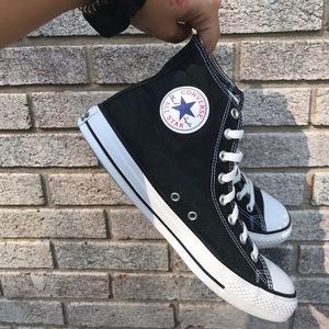 Black High Top Converse W12 M10 (Good Condition)